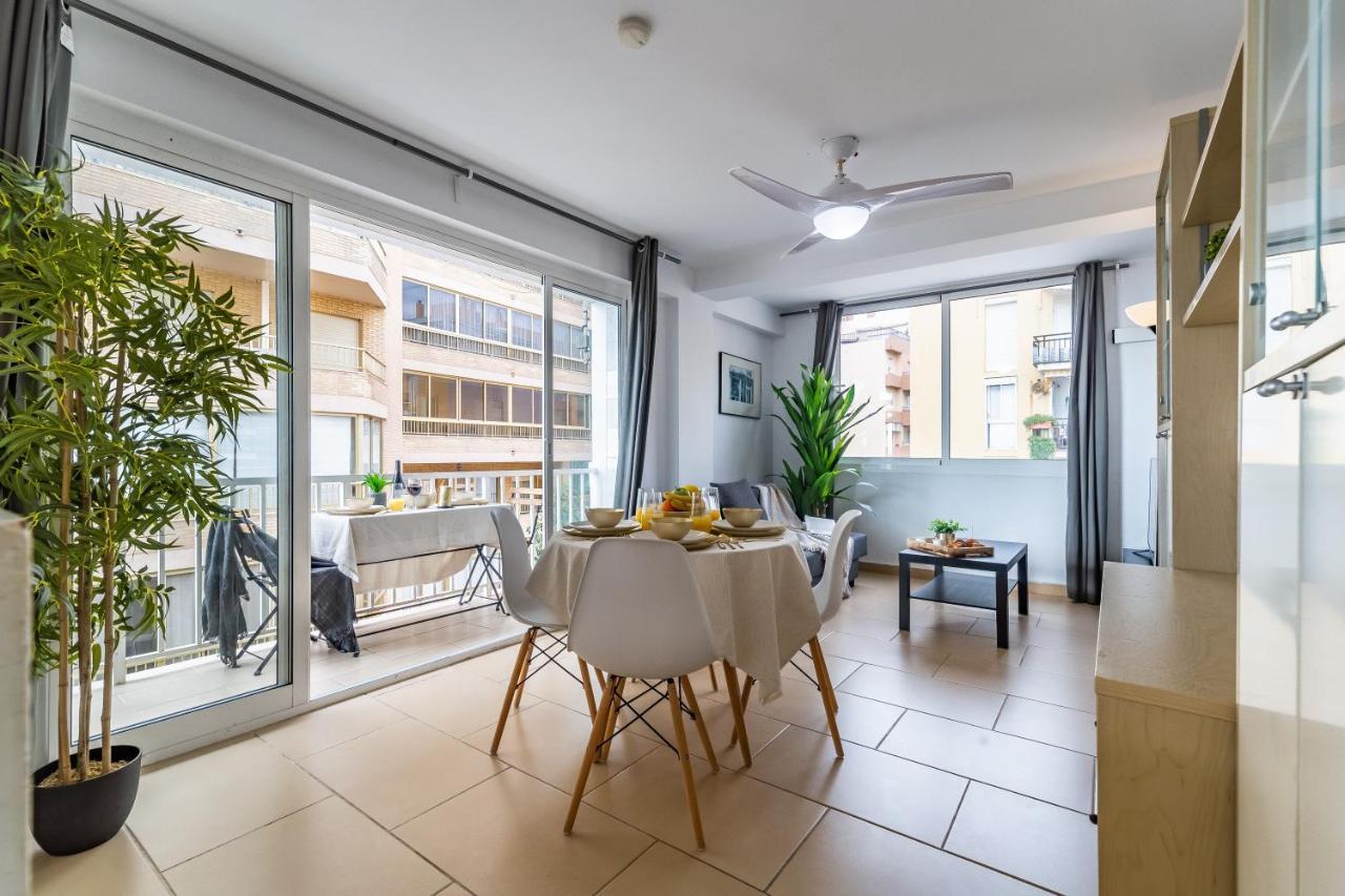 Fuengirola Paseo Maritimo Deluxe Apartment By The Beach Exterior photo